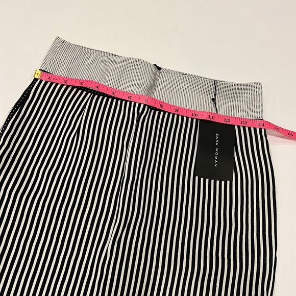 Zara black-and-white striped pencil skirt size small - Picture 5 of 6